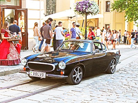 Tax Court Settles the Score on Sports Collectibles Activity in Tampa, Florida